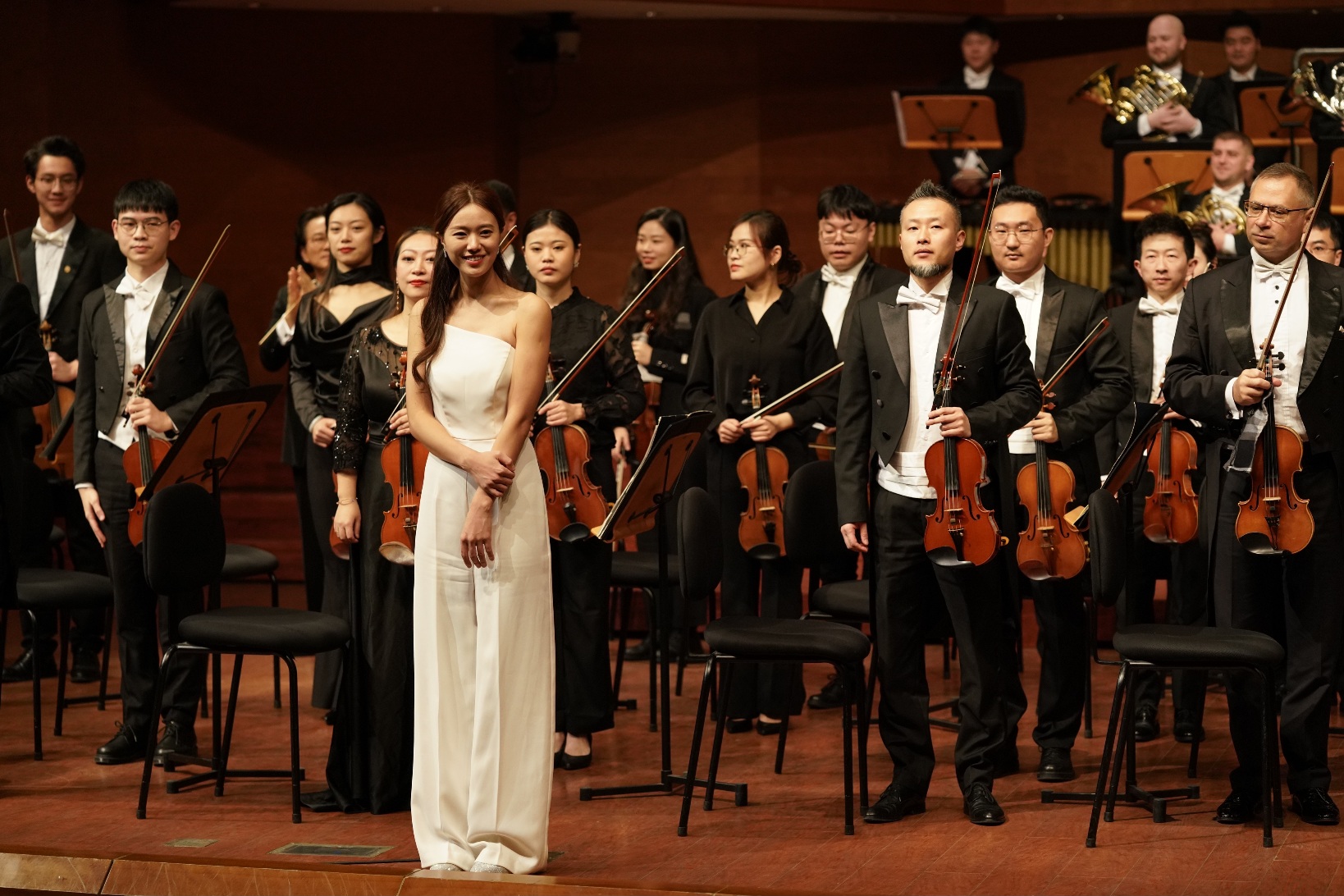 Jimin Han with orchestra